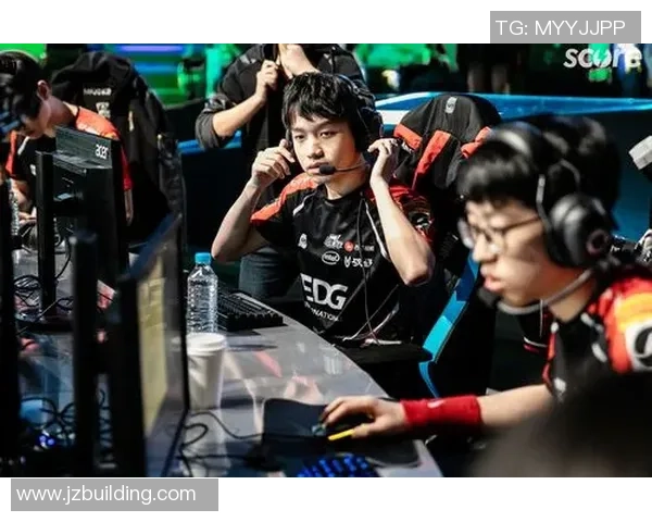 和平精英巨献:深入解析EDG战队的游戏意识与战略思维 和平精英巨献:深入解析EDG战队的游戏意识与战略思维